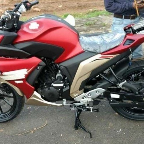 Yamaha Fazer 250 India Side View