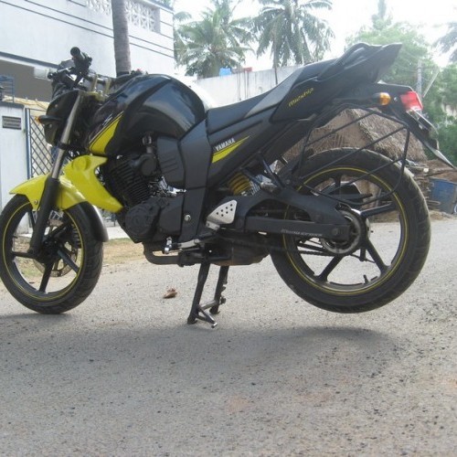 Yamaha Fzs 20