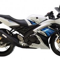 Yamaha R15s Side View