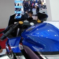 Yamaha R25 19