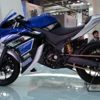 Yamaha R25 20