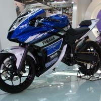 Yamaha R25 22
