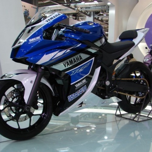 Yamaha R25 22