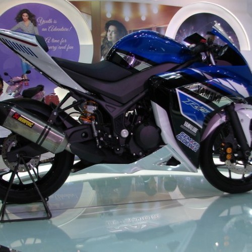 Yamaha R25 30