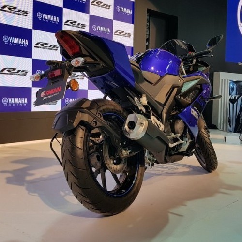 Yamaha 2018 Yzf R15 V3 0 Rear View