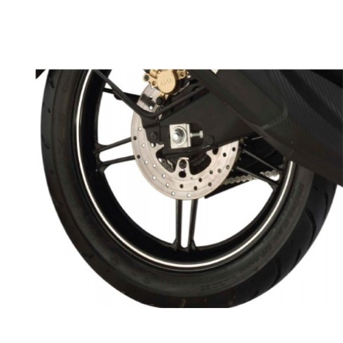 Yamaha R15 Version 2 12