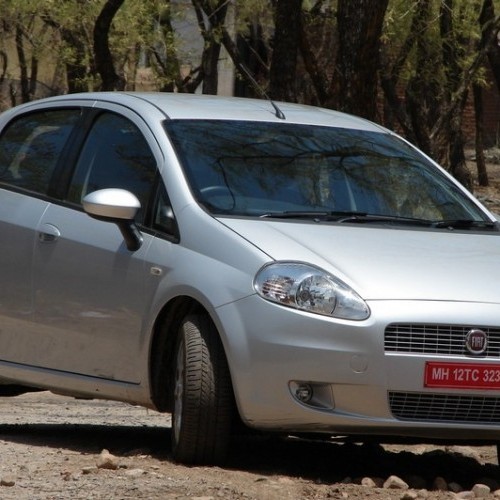 Fiat_Grande Punto_210