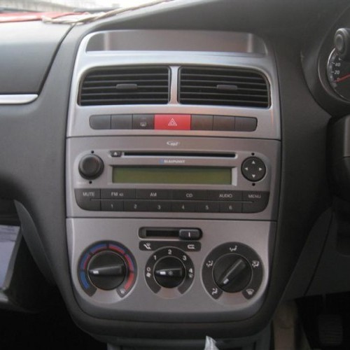 Fiat_Grande Punto_121