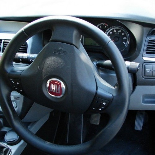 Fiat_Grande Punto_31