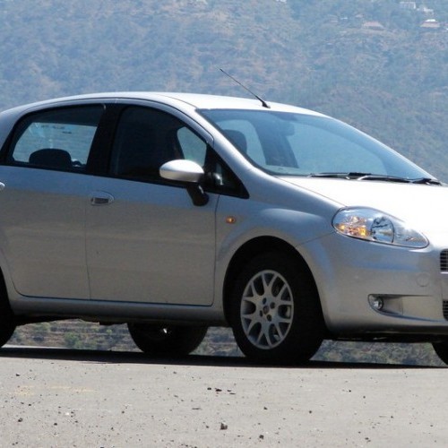 Fiat_Grande Punto_21