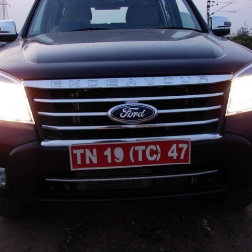 Ford_Endeavour_54