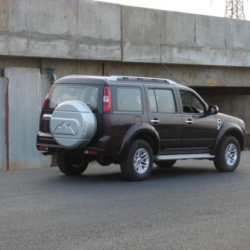 Ford_Endeavour_22