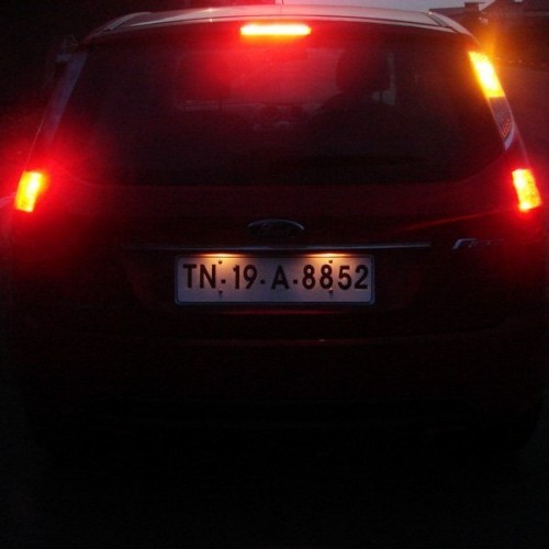 Ford_Figo 2012_9