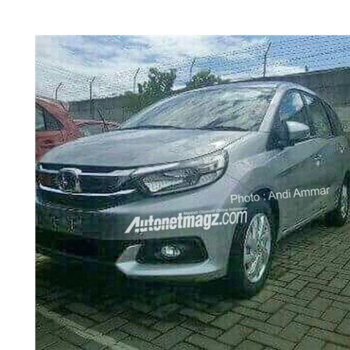 Honda_Mobilio_3