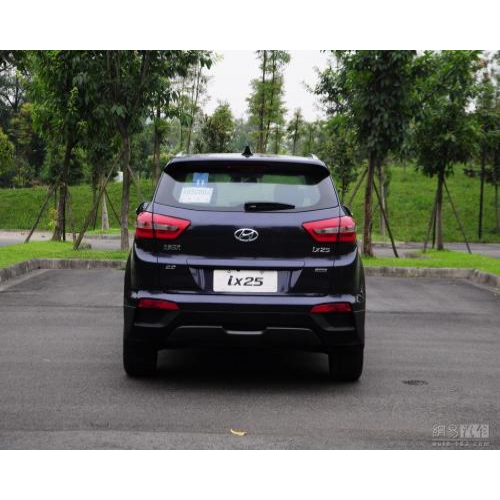 Hyundai_ix25_4