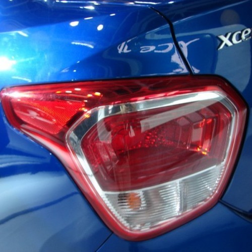 Hyundai_Xcent_10