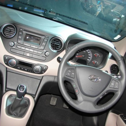 Hyundai_Xcent_7
