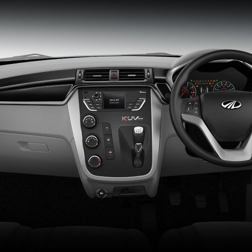 Mahindra_KUV100_17