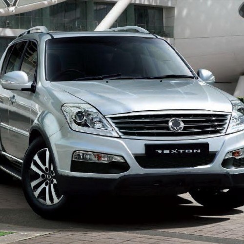 Mahindra_Rexton SUV_10