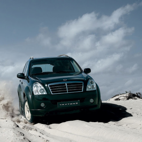 Mahindra_Rexton SUV_8