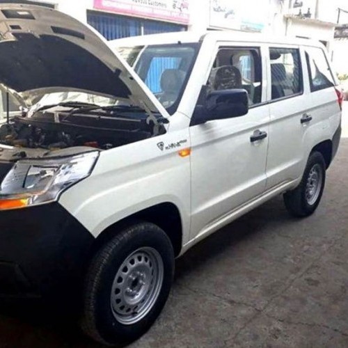 Mahindra_TUV300 Plus_6