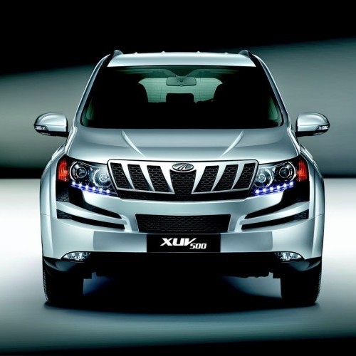 Mahindra_XUV500_12