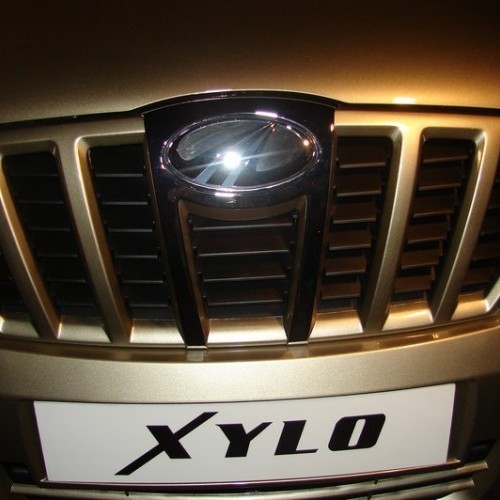 Mahindra_Xylo_92