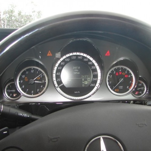 Mercedes Benz_E-class_8