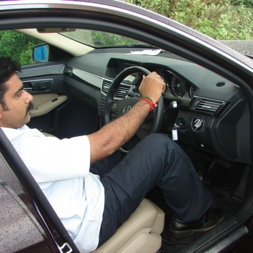 Mercedes Benz_E-class_7