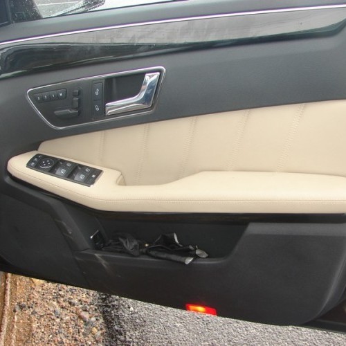 Mercedes Benz_E-class_6