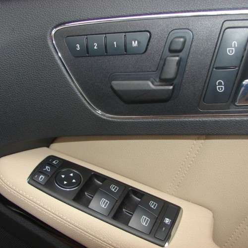 Mercedes Benz_E-class_5