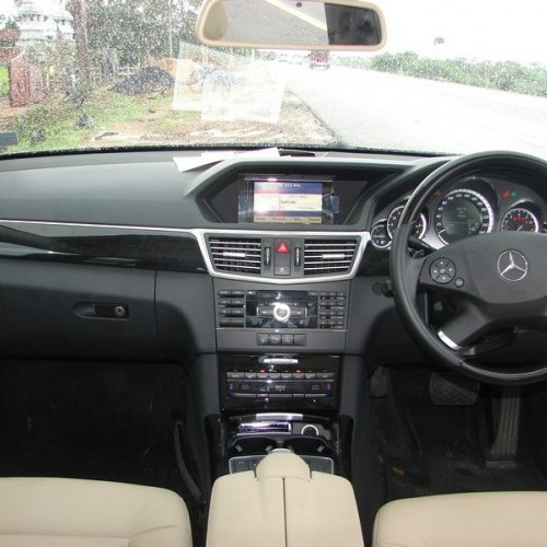 Mercedes Benz_E-class_10