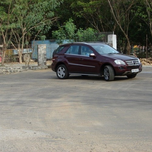 Mercedes Benz_M-Class_3