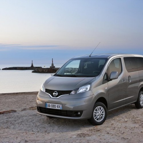 Nissan_Evalia_15