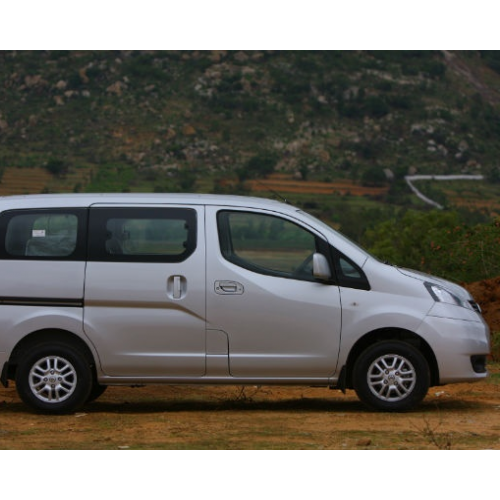 Nissan_Evalia_5