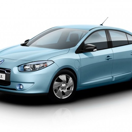 Renault_Fluence 2011_6