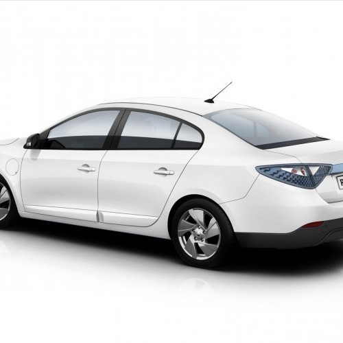 Renault_Fluence 2011_5