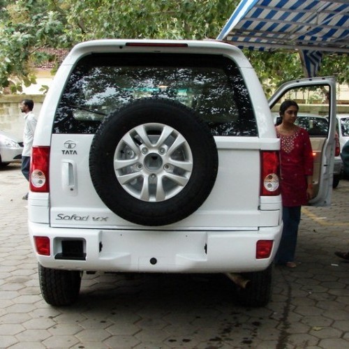 Tata_Safari 2007_1