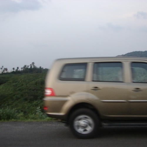 Tata_Sumo Grande MKII_7