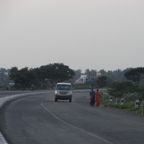 Tata_Sumo Grande MKII_3