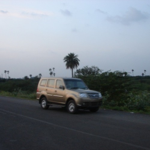 Tata_Sumo Grande MKII_2