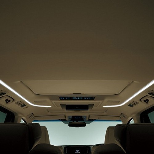Toyota_Alphard_9