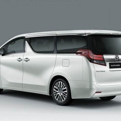 Toyota_Alphard_7