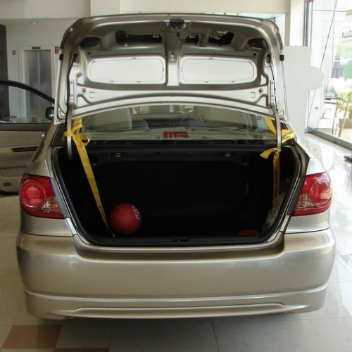 Toyota_Corolla Altis_40