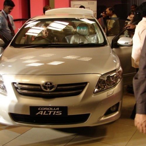Toyota_Corolla Altis_7