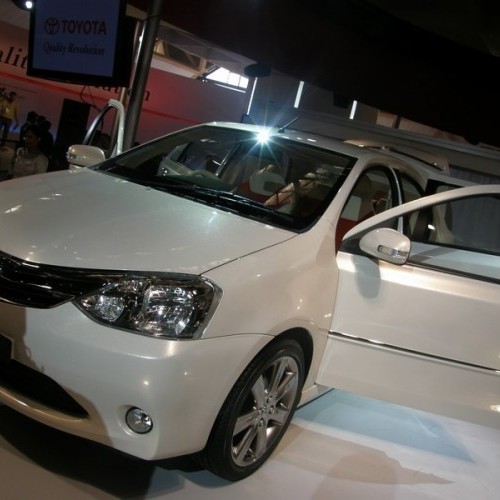 Toyota_Platinum Etios_21