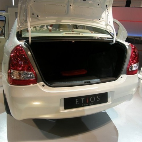 Toyota_Platinum Etios_15