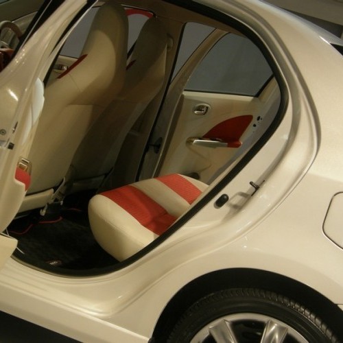 Toyota_Platinum Etios_13