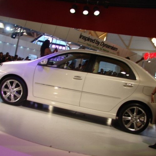 Toyota_Platinum Etios_4