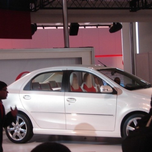 Toyota_Platinum Etios_3